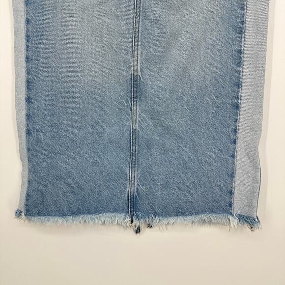 KanCan Midi Denim Light Wash Two Tone Back Slit Raw Hem Pockets Skirt Small - Picture 3 of 8